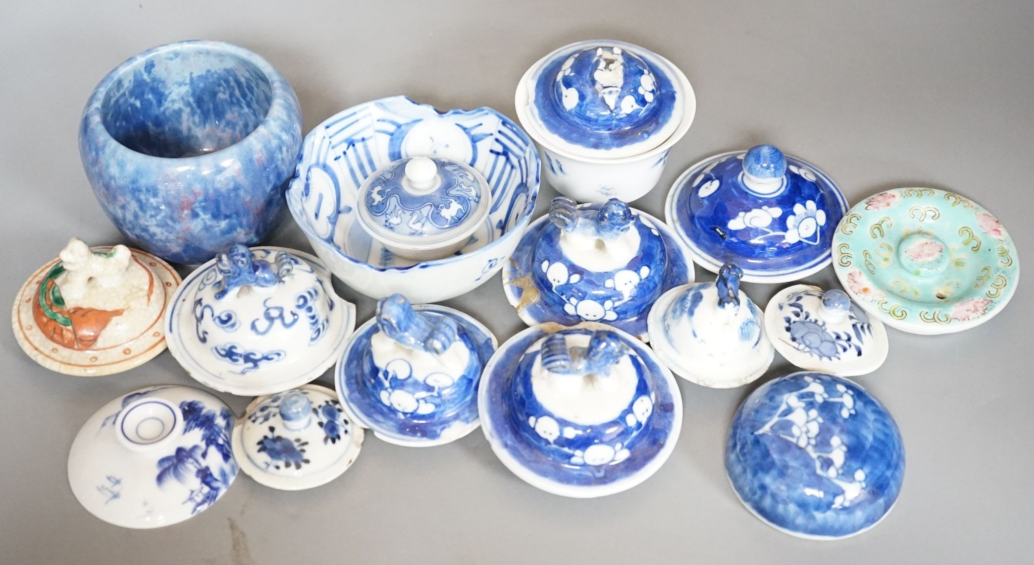 A group of assorted Chinese porcelain covers and other vessels